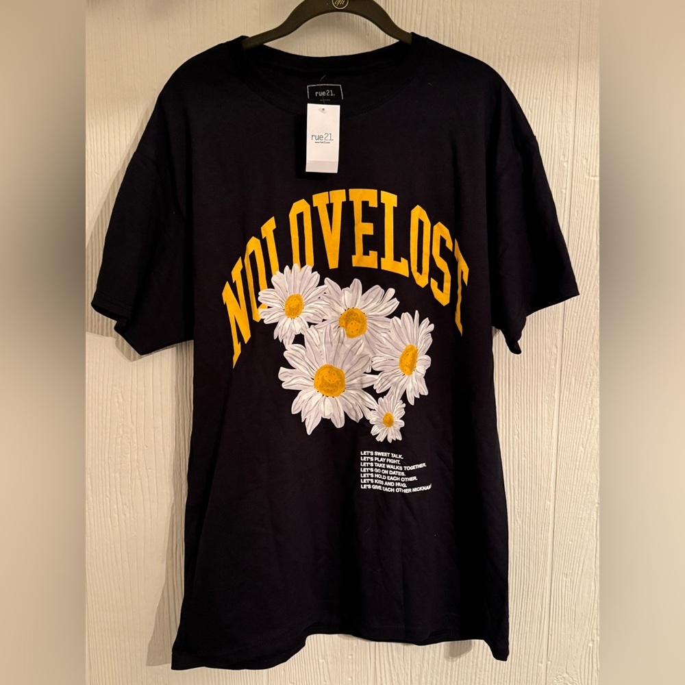 NWT Rue 21 Black Graphic Tee “No Love Lost” - Picture 2 of 3